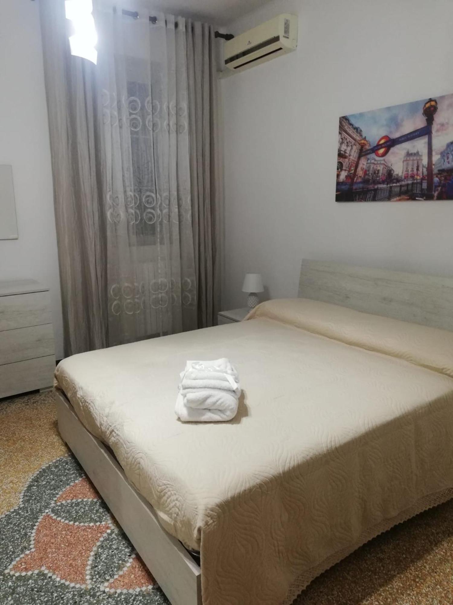 Ferienwohnung La Casa Di Anna Taranto Exterior foto
