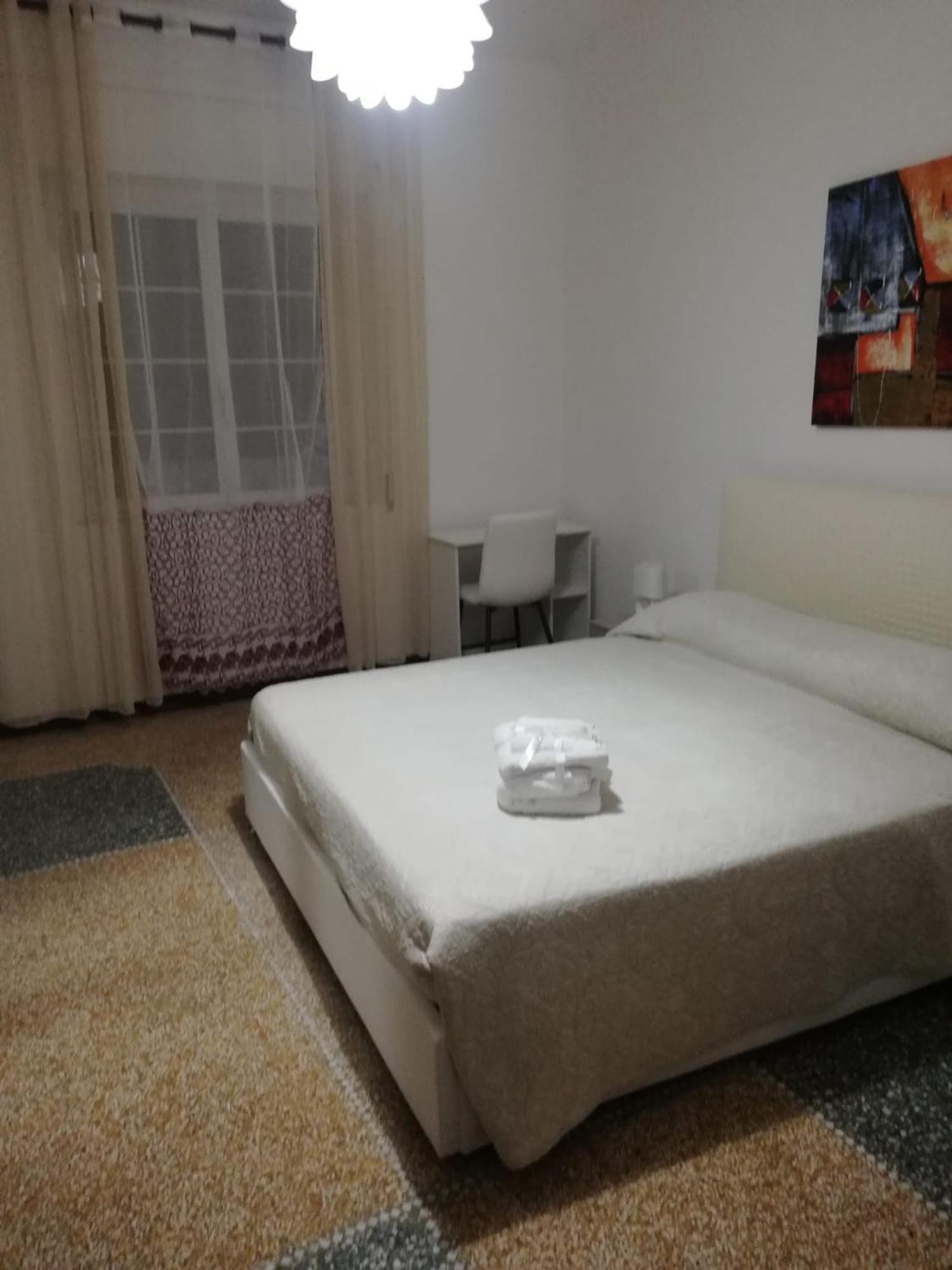 Ferienwohnung La Casa Di Anna Taranto Exterior foto